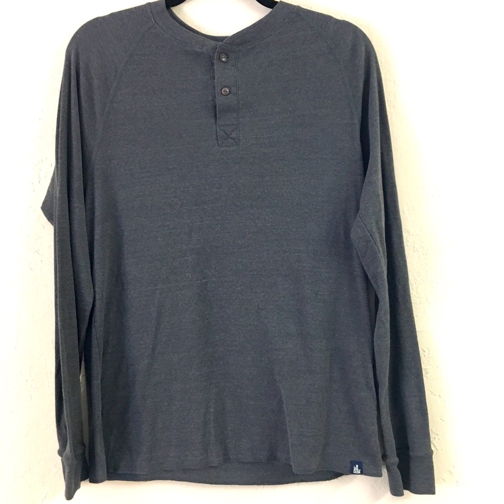The North Face Henley Long Sleeve Shirt Medium Gray Casual Lightweight Stretch